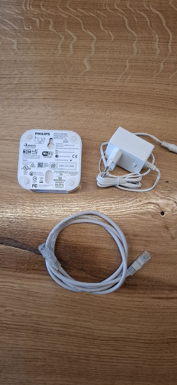 Philips Lampade: Philips Hue Bridge Netzteil Kabel Ethernet Kabel – Usato da Guntershausen venduto da Jtattoo 2