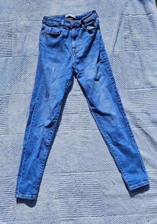 ZARA Jeans Gr. 34 (36)