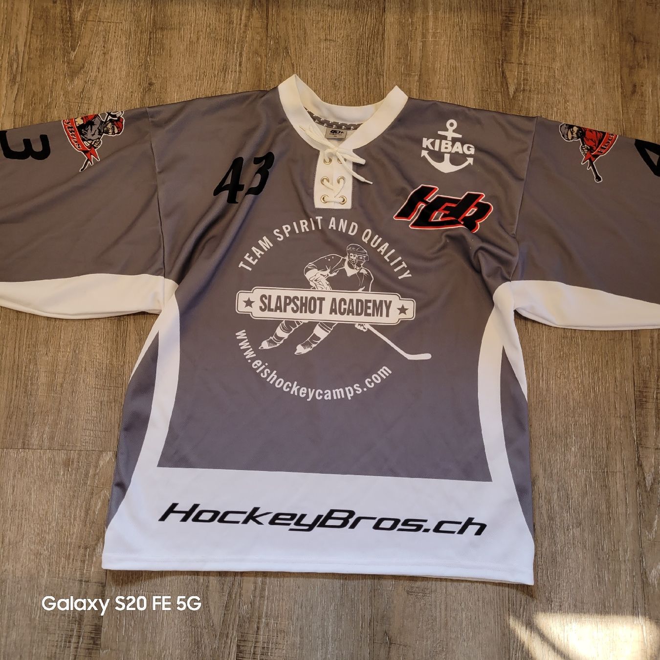 Canottiere & Pantaloni: 2 Eishockey Sportshirts in Grösse M – Usato da Niederbuchsiten venduto da klengyel 6