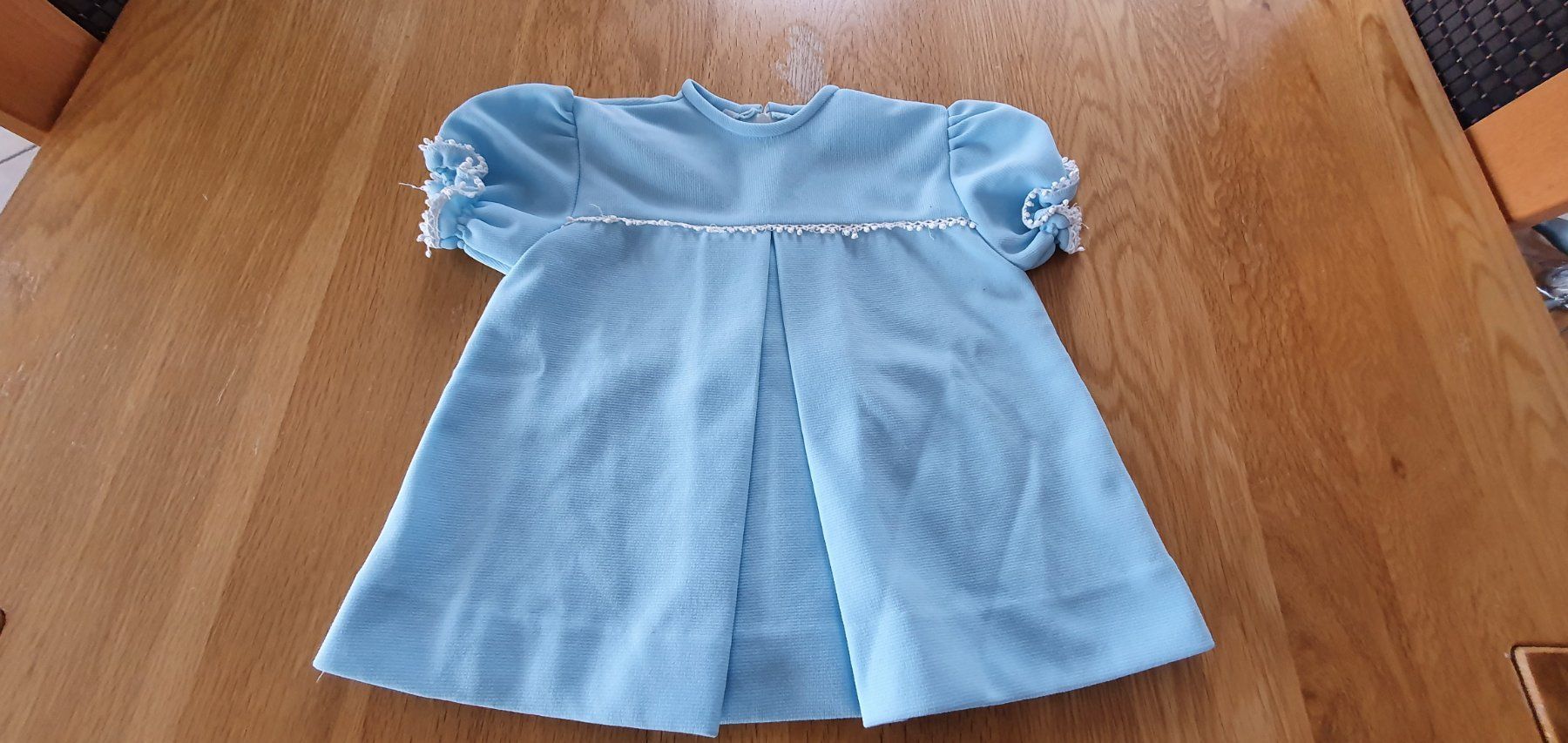 Robes et jupes: Jolie petite robe 80 – D'occasion à Moutier par gvmv
