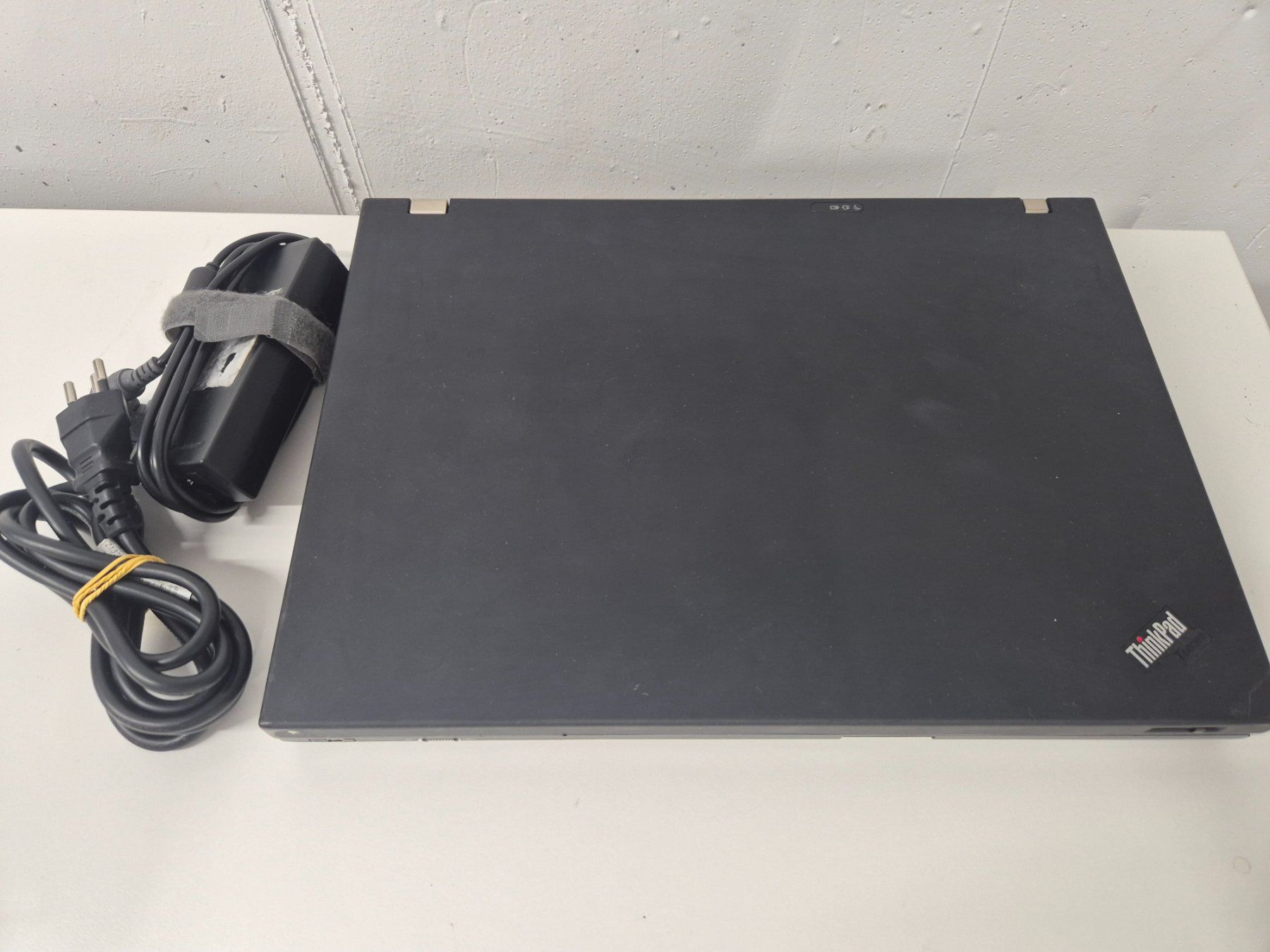 Lenovo Notebook: LENOVO Thinkpad T61p, CDRW, Intel Core2Duo – Usato da Sitterdorf venduto da Lenggi7 3