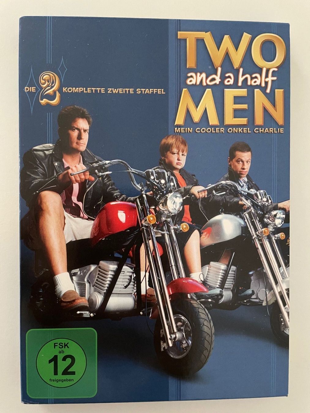 Tutti i DVDs: Two and a Half Men: Season 2 – Nuovo (secondo la descrizione) da Riehen venduto da M.S.DVD