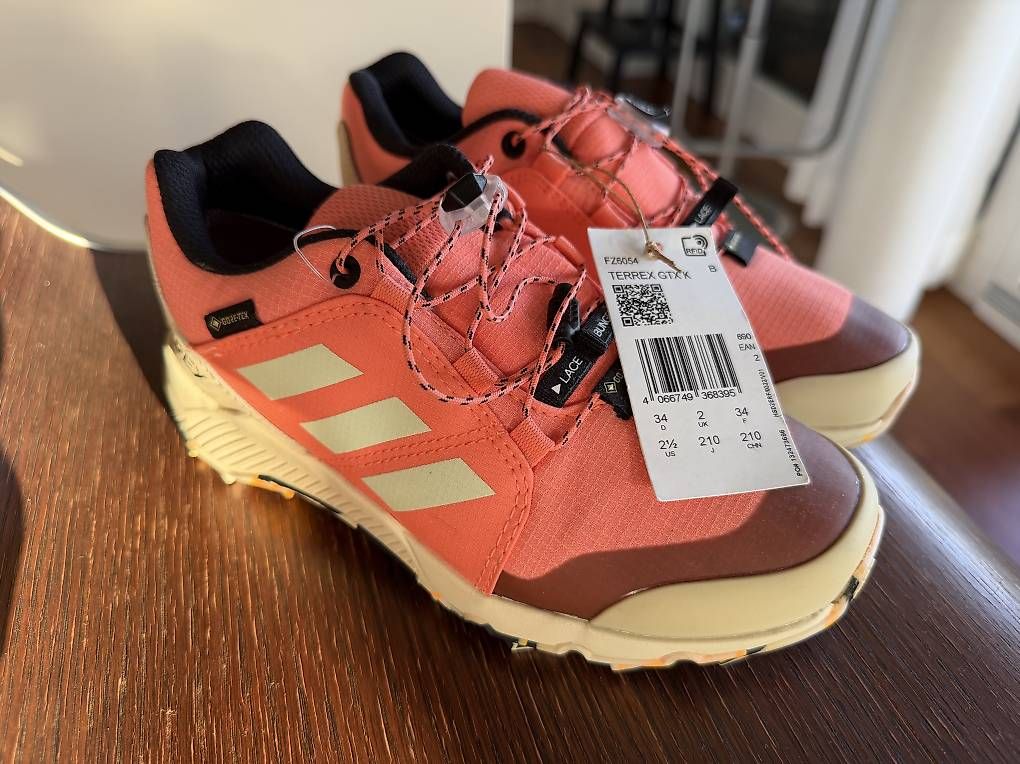 Adidas Scarpe per ragazze: Adidas Terrex Goretex hiking Gr. 34 – Nuovo e nell'imballaggio originale da Sins venduto da bit_rg7j