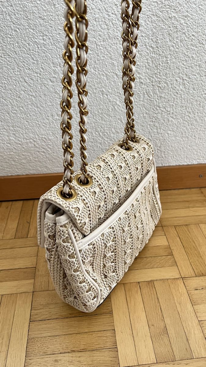 Guess Borse da donna: Guess Tasche – Nuovo (secondo la descrizione) da Oftringen venduto da senakoncak 2