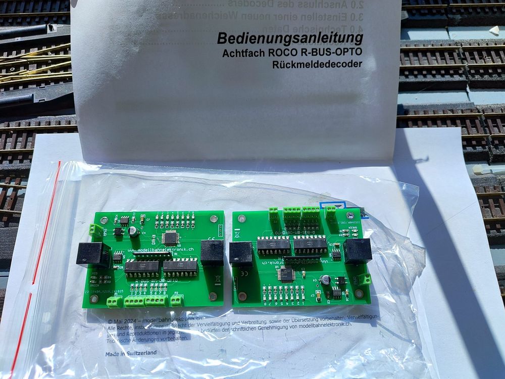 2x Rückmeldedecoder 8-fach für Roco R-BUS, Opto | Kaufen auf Ricardo