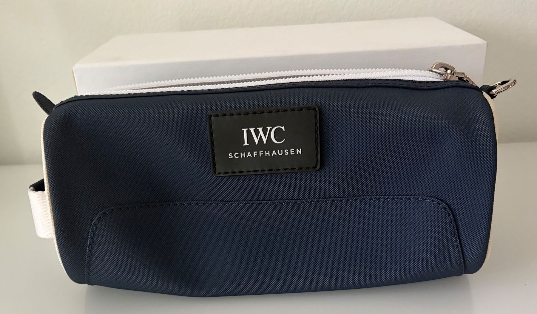 Custodie per cosmetici: IWC POUCH – Nuovo e nell'imballaggio originale da Benken ZH venduto da Teessino 1