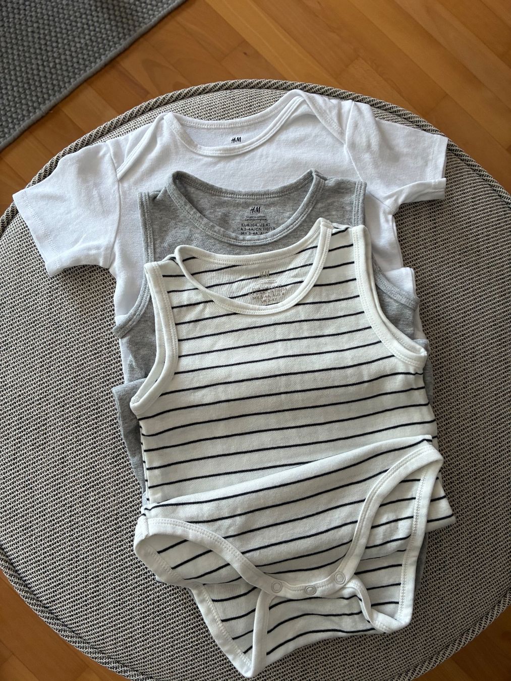 Unterwäsche: Kinderbody gr. 104 – Gebraucht aus Ebikon von LiLu2122