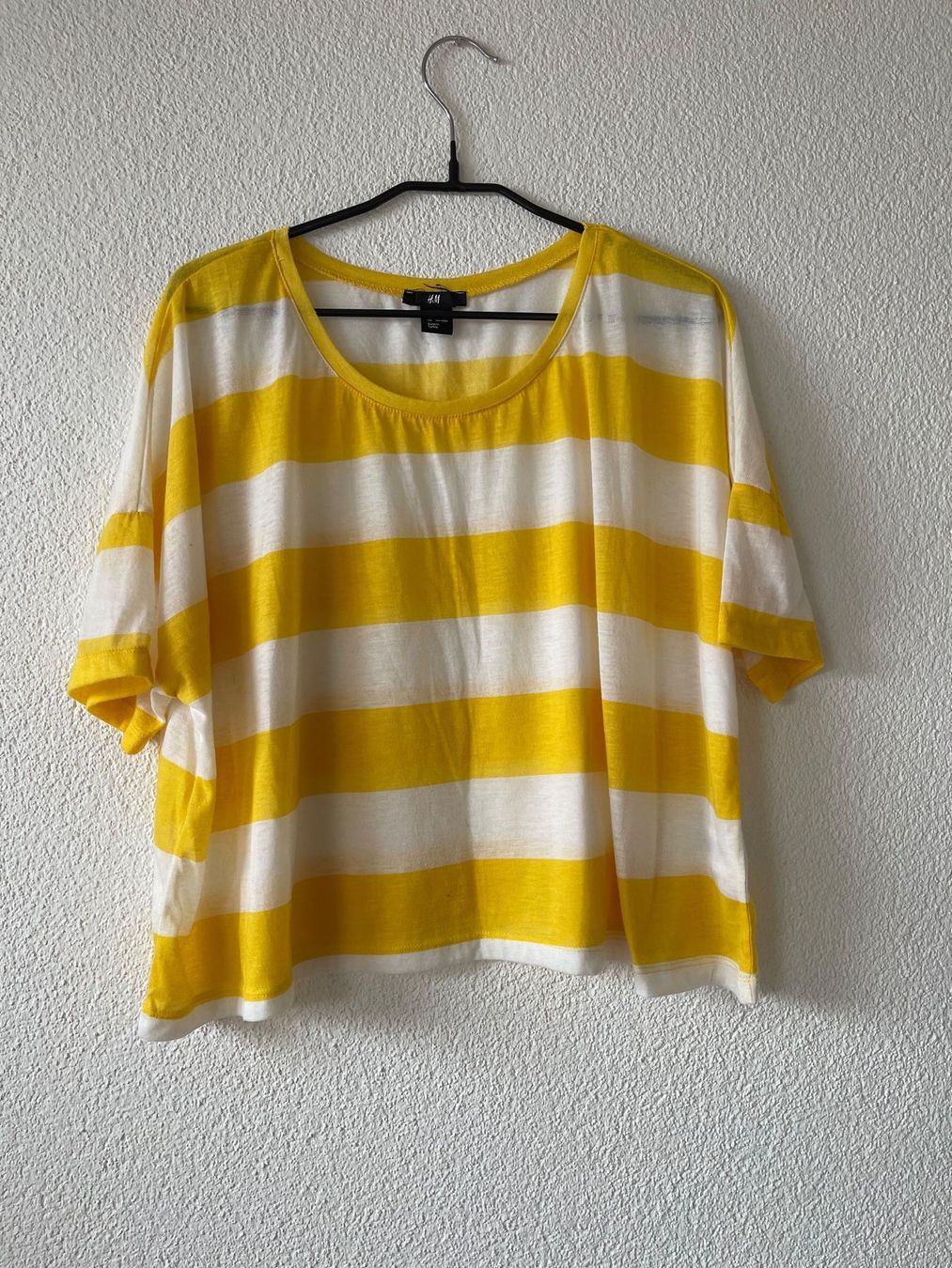 H&M Top: H&M  S M Neu/NP15CHF  Gelb – Nuovo (secondo la descrizione) da Kölliken venduto da Prscoo 1