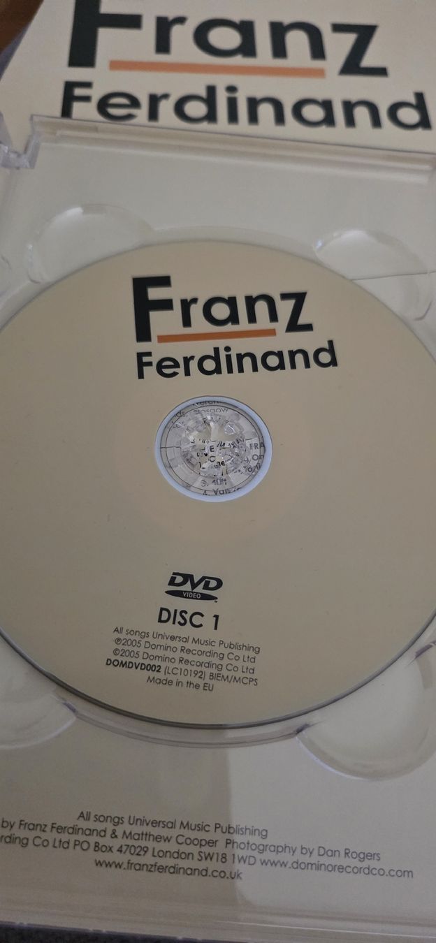 Tutti i DVDs: Franz Ferdinand - The DVD - 1 seul disque – Usato da Yvonand venduto da RF-VINYL 4