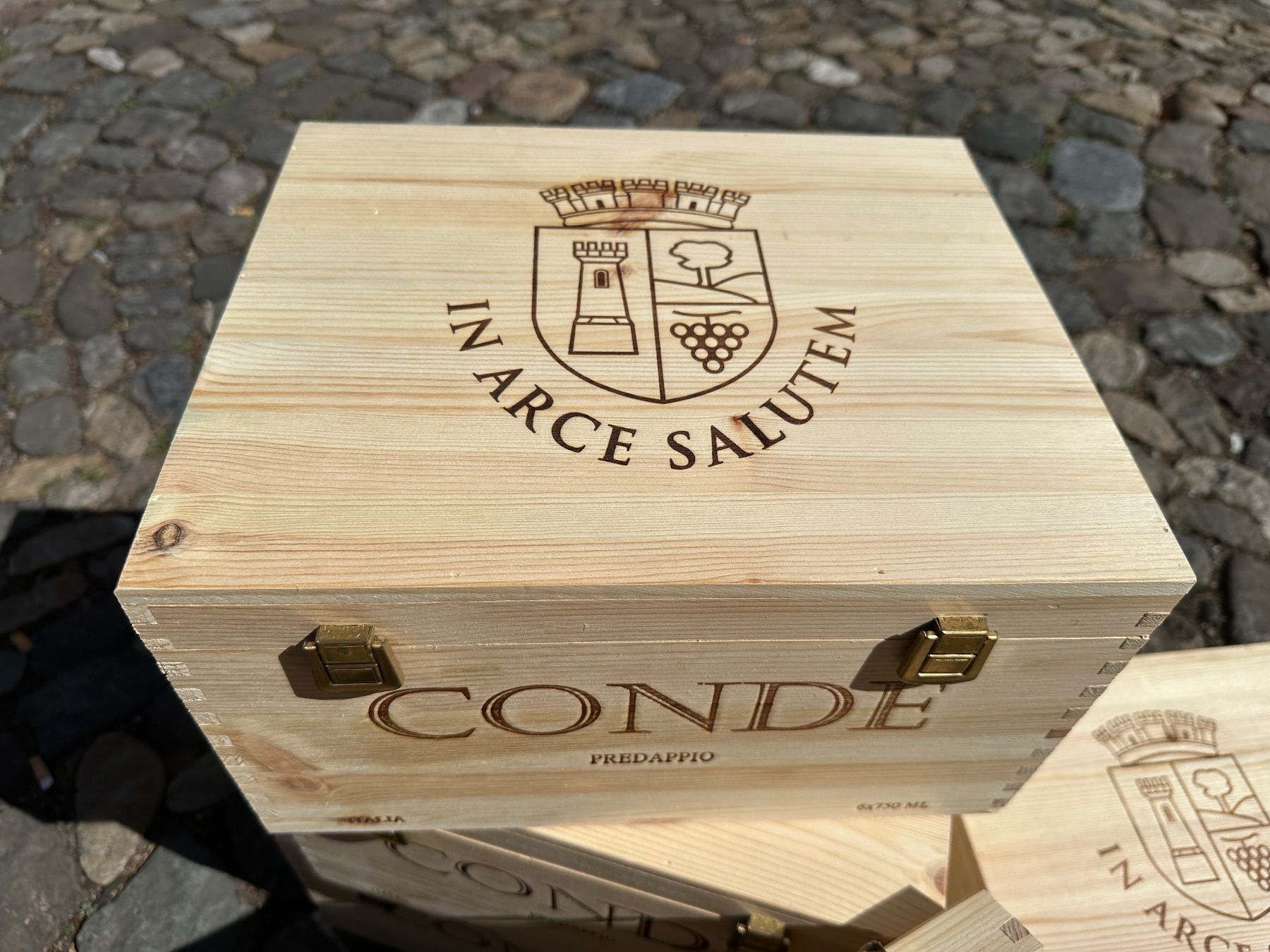 Altro: schöne Weinkiste mit Klappdeckel – Nuovo e nell'imballaggio originale da Zürich venduto da atlantis77 8