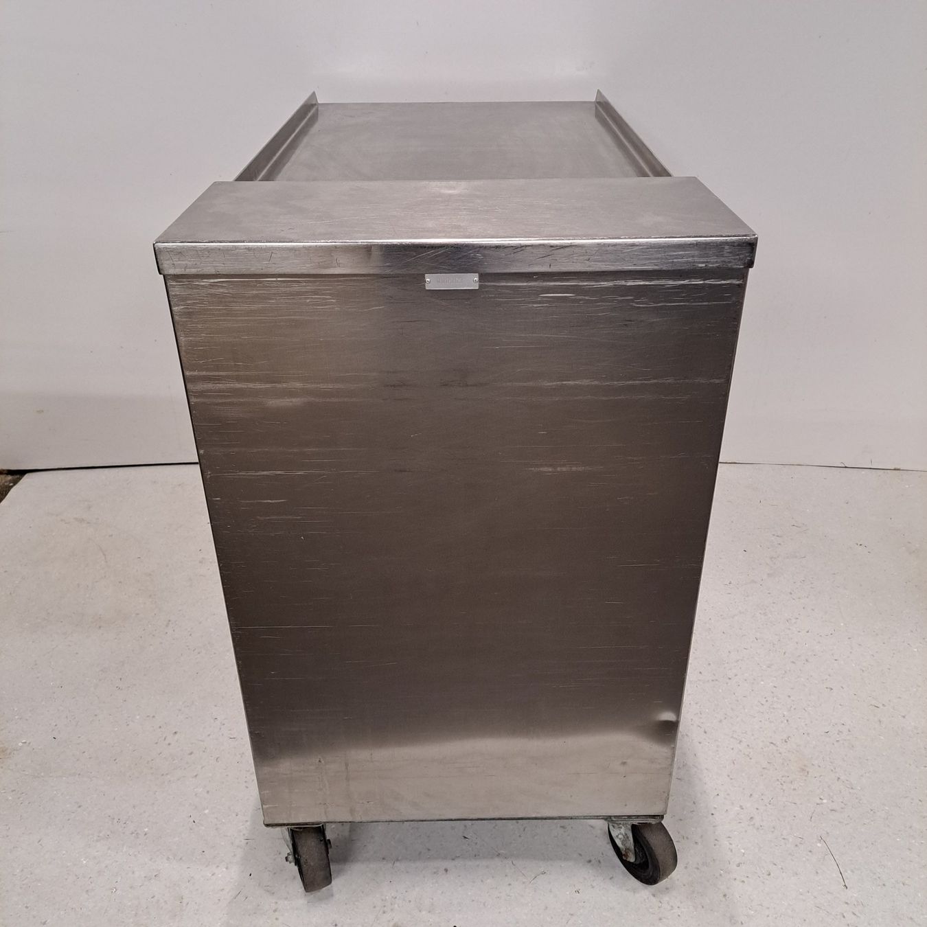 Mobili & Arredamento: Tablettstapler I Stapelwagen I Tablettwagen – Usato da Wolhusen venduto da Gastrorampe 2