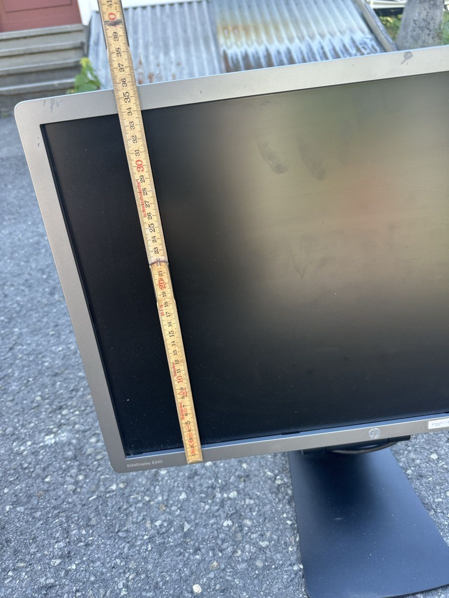 Monitor: HP Bildschirme zwei Stück  – Usato da Heerbrugg venduto da sha_6bxl 4