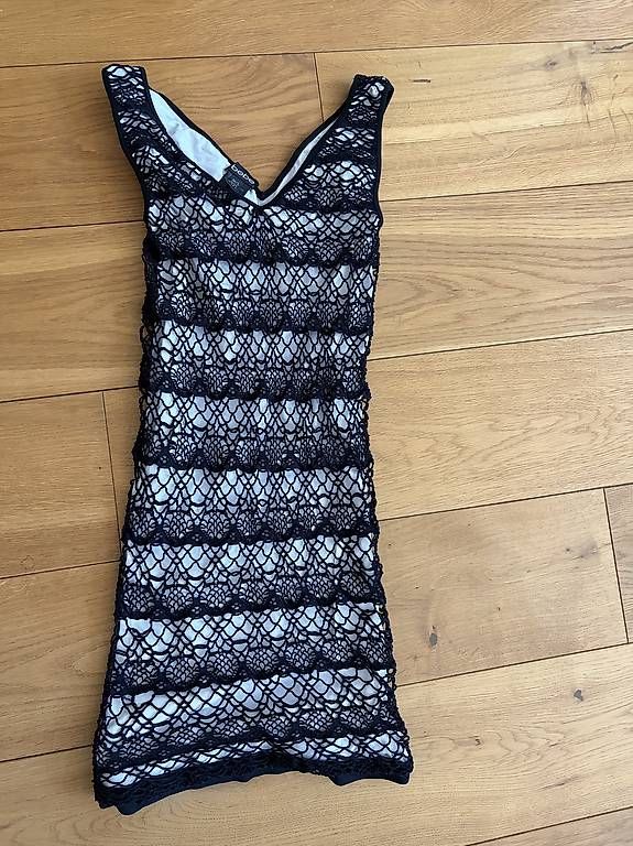 Vestiti: Damenkleid, Grösse M, Marke bebe – Usato da Lachen SZ venduto da mcstaehlin