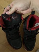 Michael Jordan & Nike Schuhen. 