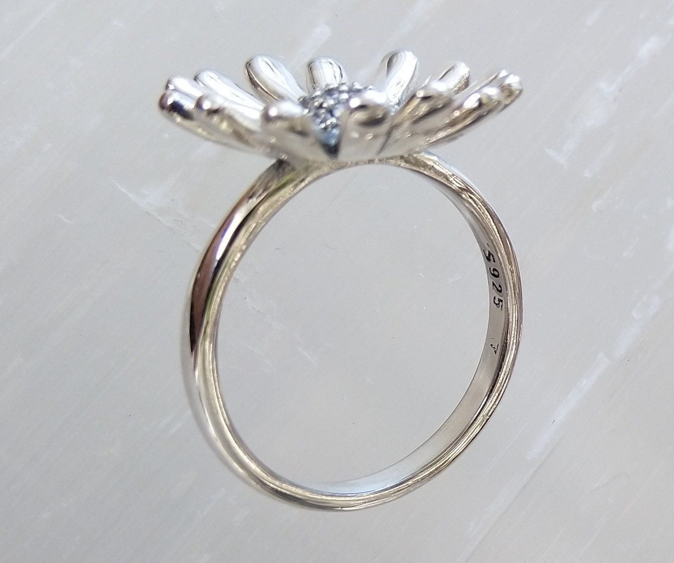 Anelli: RING MIT MARGERITE BLÜTE IN 925 SILBER – Usato da Romanshorn venduto da BoutiqueA 4