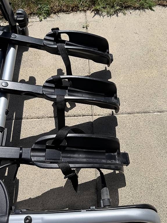 Balken: Porte-vélos (3 vélos) Thule  – Gebraucht aus Bevaix von vre_gt82 1
