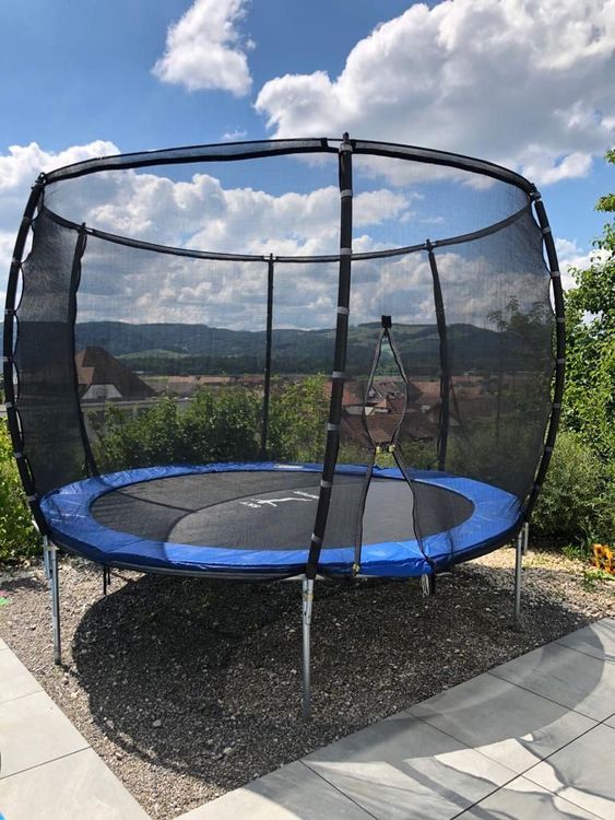 Trampolin gebraucht Kaufen auf Ricardo