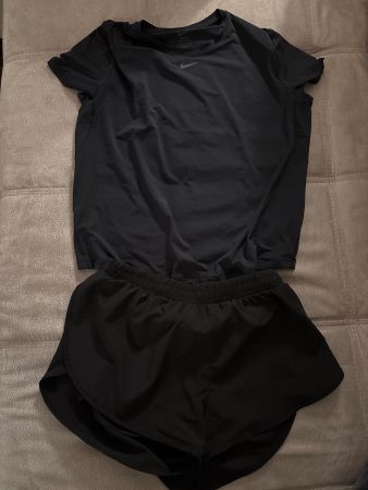 Nike Sportdress Gr. L