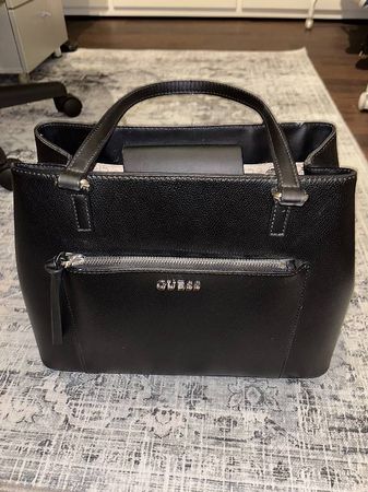 Guess Handtasche wie Neu