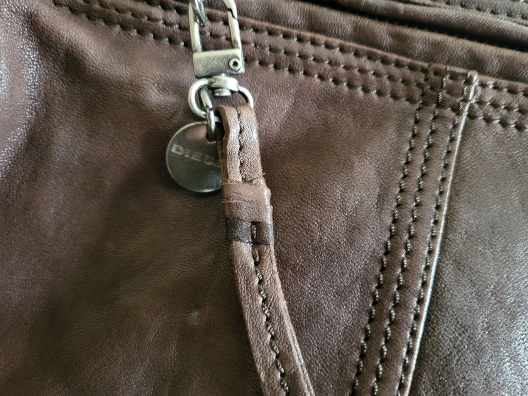 Diesel Taschen für Damen: Sehr schöne DIESEL Tasche – Gebraucht aus Basel von sci_67ms 6