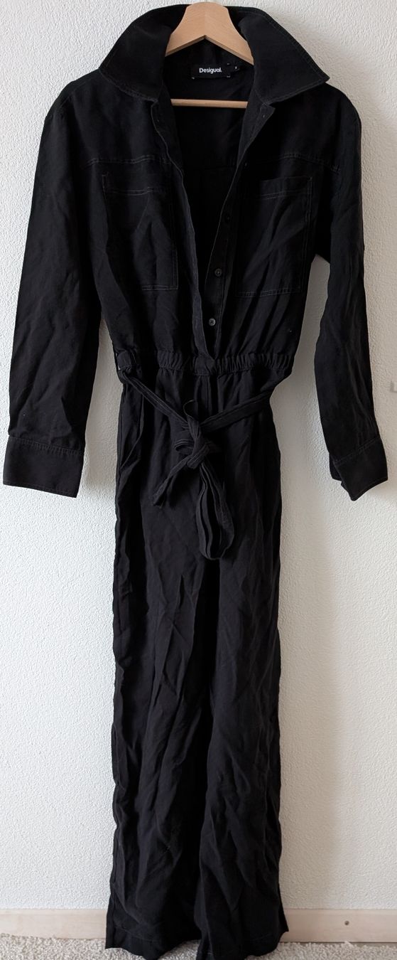 Desigual Tute: Desigual Jumpsuit schwarz Grösse S – Nuovo (secondo la descrizione) da Sachseln venduto da sunday_rose91