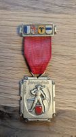Feldmeisterschaften Medaille mit rotem Band guter Zustand