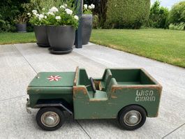 grosser antiker Militär-Jeep von Wisa Gloria!!!