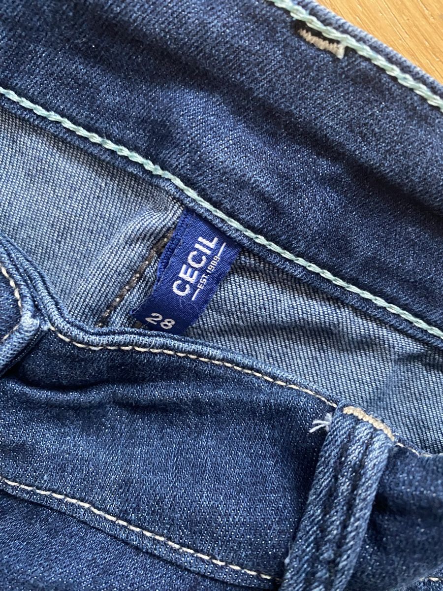 Cecil Jeans: Cecil Jeans, Gr. 28 – Gebraucht aus Therwil von Blume814 2