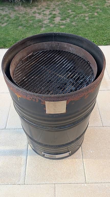 Griglie: BarrelQ inkl. Originalabdeckung – Usato da Niederlenz venduto da Griddle 1