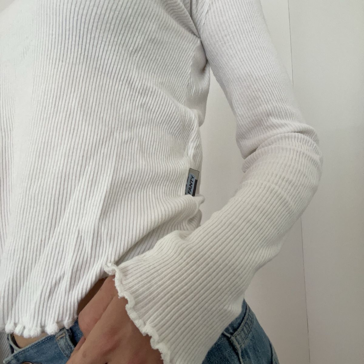 Top: Weisses Langarmshirt, Rippstrick, Gr. S, gebraucht – Usato da Baden venduto da Julikoo 2