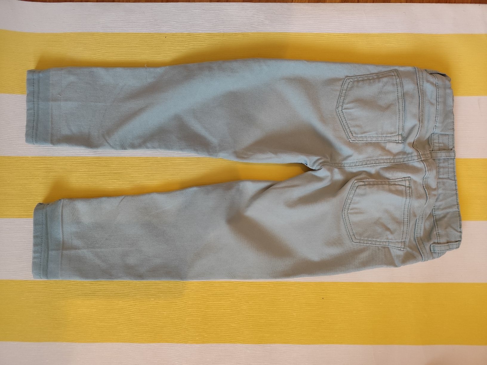 H&M Hosen: Hose. H&M. Gr. 3/4 – Gebraucht aus Widen von isa_zz9b 2
