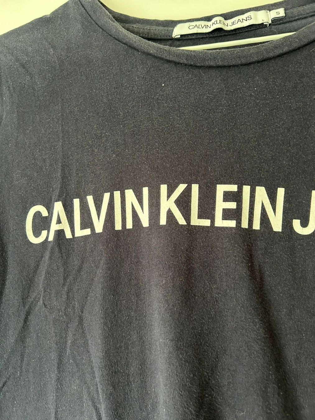 Calvin Klein T-shirt: T shirt bleu Calvin Klein S – Usato da Pully venduto da kaba07 1