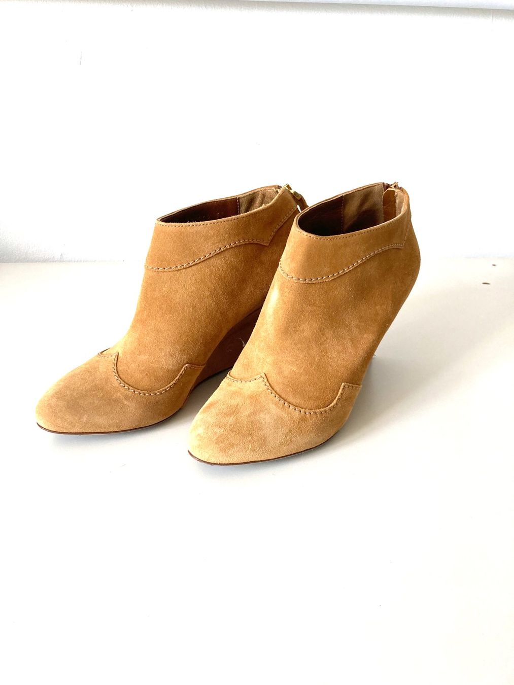 Scarpe da donna: Sergio Rossi bottines en daim – Usato da Reconvilier venduto da oliver008