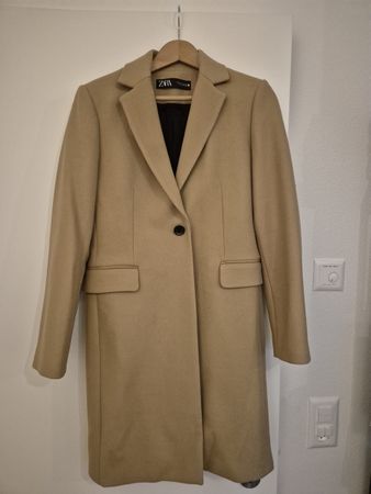 Elegante Zara Damen Wintermantel,
