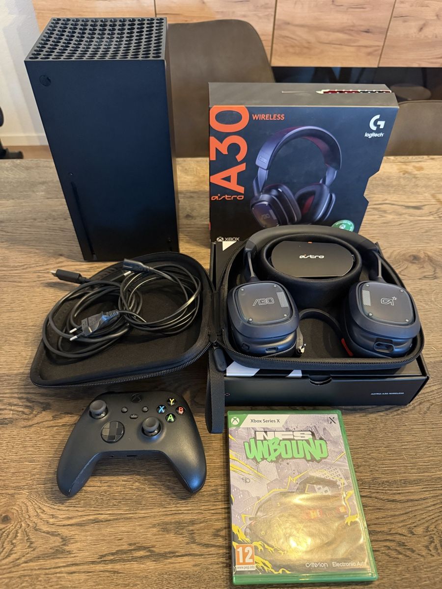Microsoft Consoles: Xbox Series X 1TB + Game + Headset – D'occasion à Aadorf par Apoly