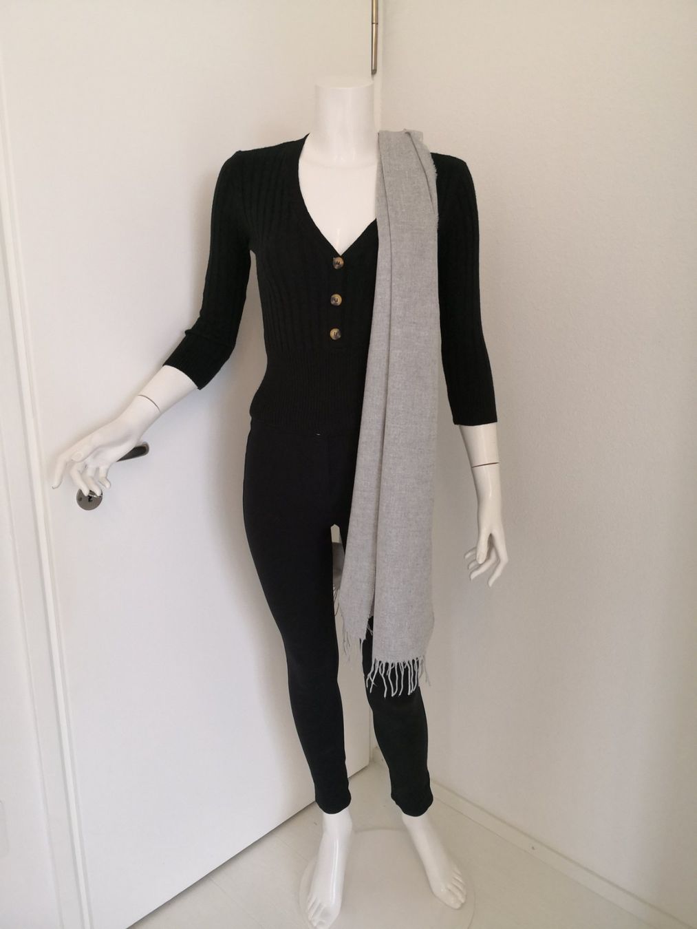 Foulard & Sciarpe: 🤩SCHAL HELLGRAU – Usato da Olten venduto da Naja-Twins-Twins 2