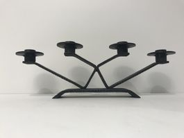 Minimalistischer Design Art Deco Kerzenständer für 4 Kerzen