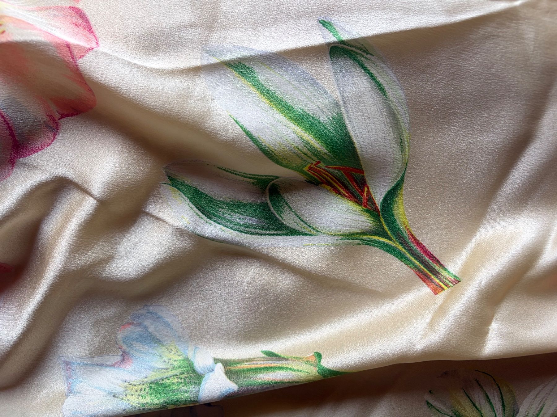Fabric Frontline Foulards, Tücher & Schals: Fabric Frontline 100% Silk Big Scarf – Gebraucht aus Luzern von AM2nd 4