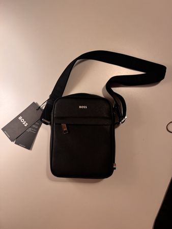 Sacoche BOSS noir excellent état