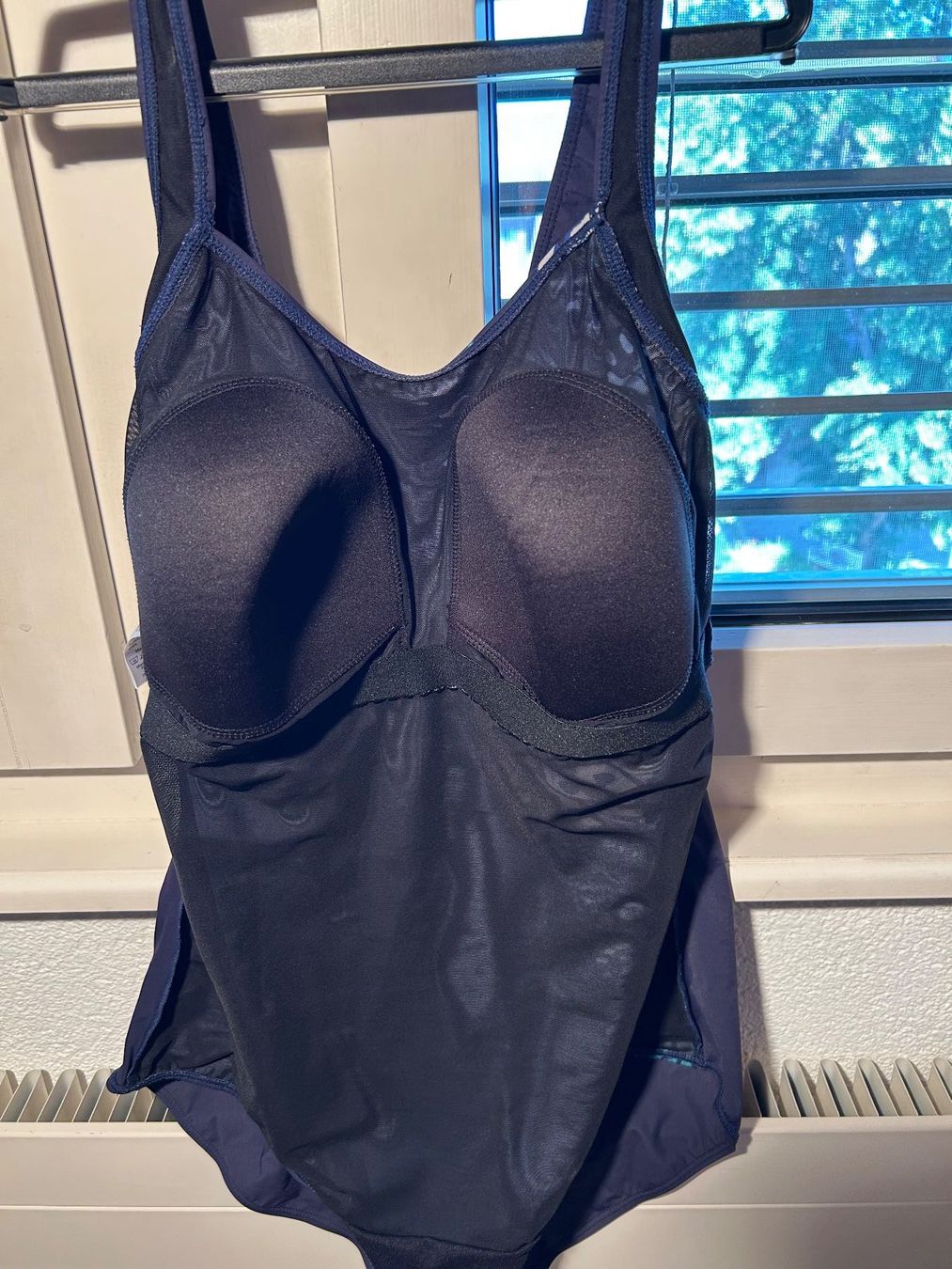 Costumi da bagno & Bikini: Badeanzug marineblau mit Muster, 48C, NEU – Nuovo (secondo la descrizione) da Boswil venduto da LuziaB01 5