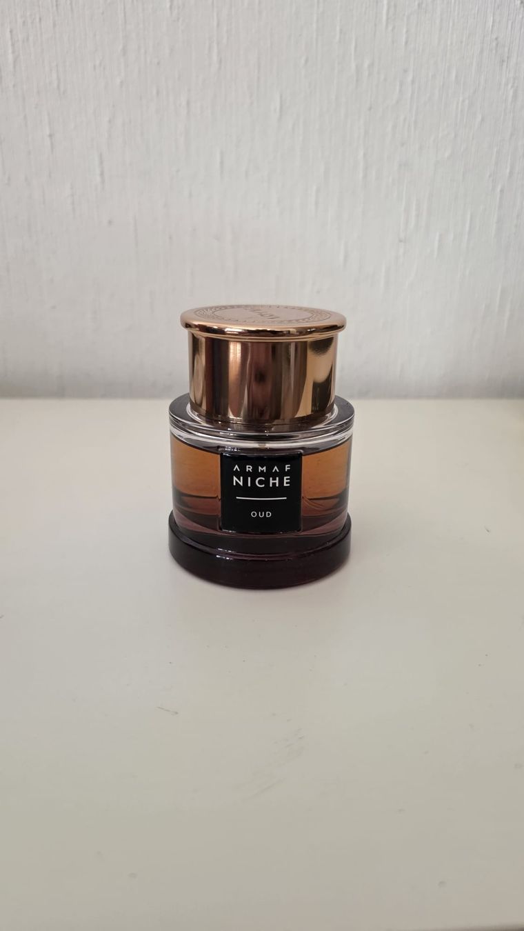 Profumi & Eau de Toilette: Oud - Armaf 85/90ml – Usato da Lausanne venduto da Andonia