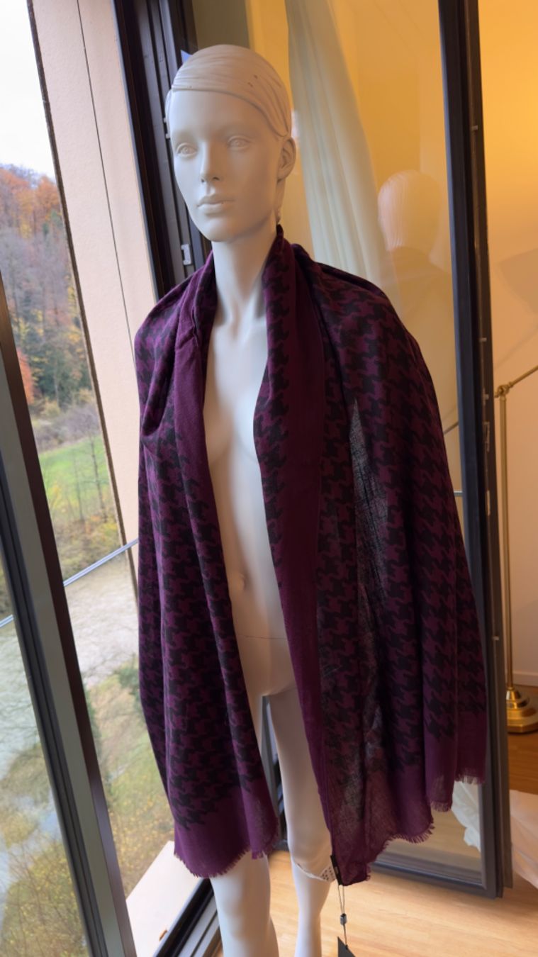 Hugo Boss Foulard & Sciarpe: Schal Boss – Nuovo e nell'imballaggio originale da Adliswil venduto da RicPro 3