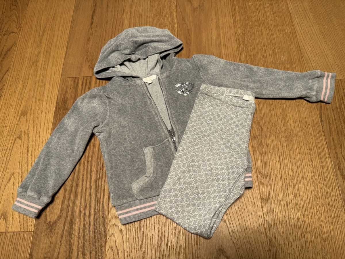 Gucci Lotti & Set di vestiti: Gucci Baby-Set Gr.86-92 – Usato da Genthod venduto da Tidus04
