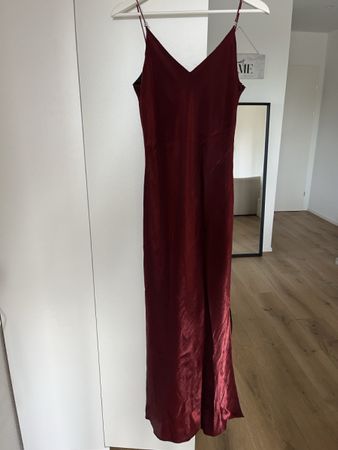 Abendkleid lang dunkelrot Spaghettiträger neuwertig