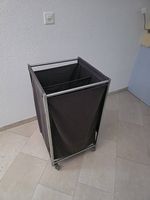 Gratis Wàsschewagen wäschekorb
