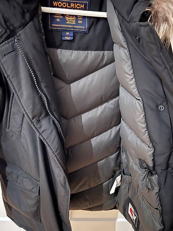 Giacche: Woolrich Arctic Parka / Damen Daunenjacke – Usato da Embrach venduto da Sofiiaa 2