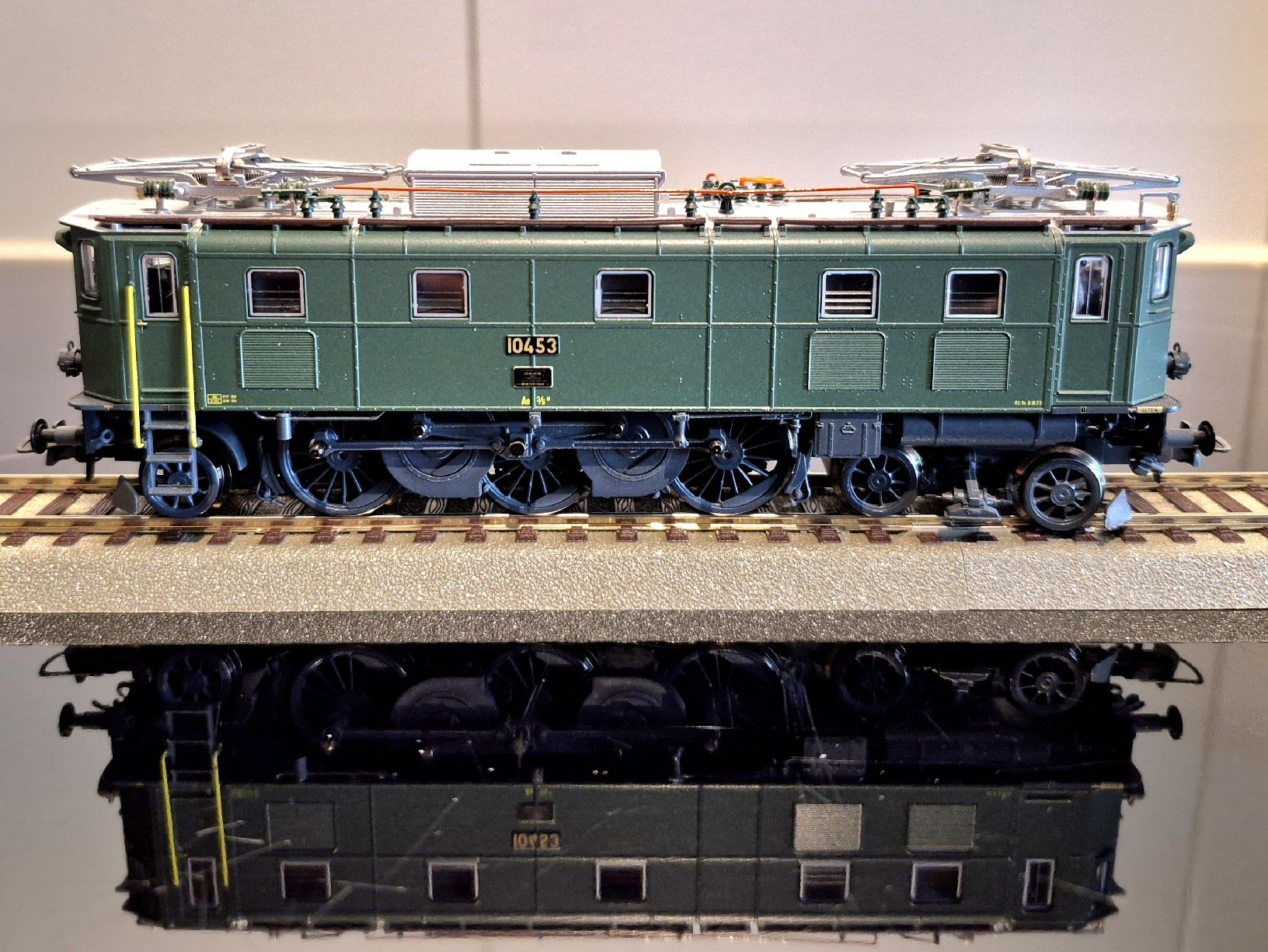 Roco Trains électriques: Roco SBB Ae 3/6 II #10453 – Neuf avec emballage d'origine à Oberfrittenbach par Alfetta_gtv 5