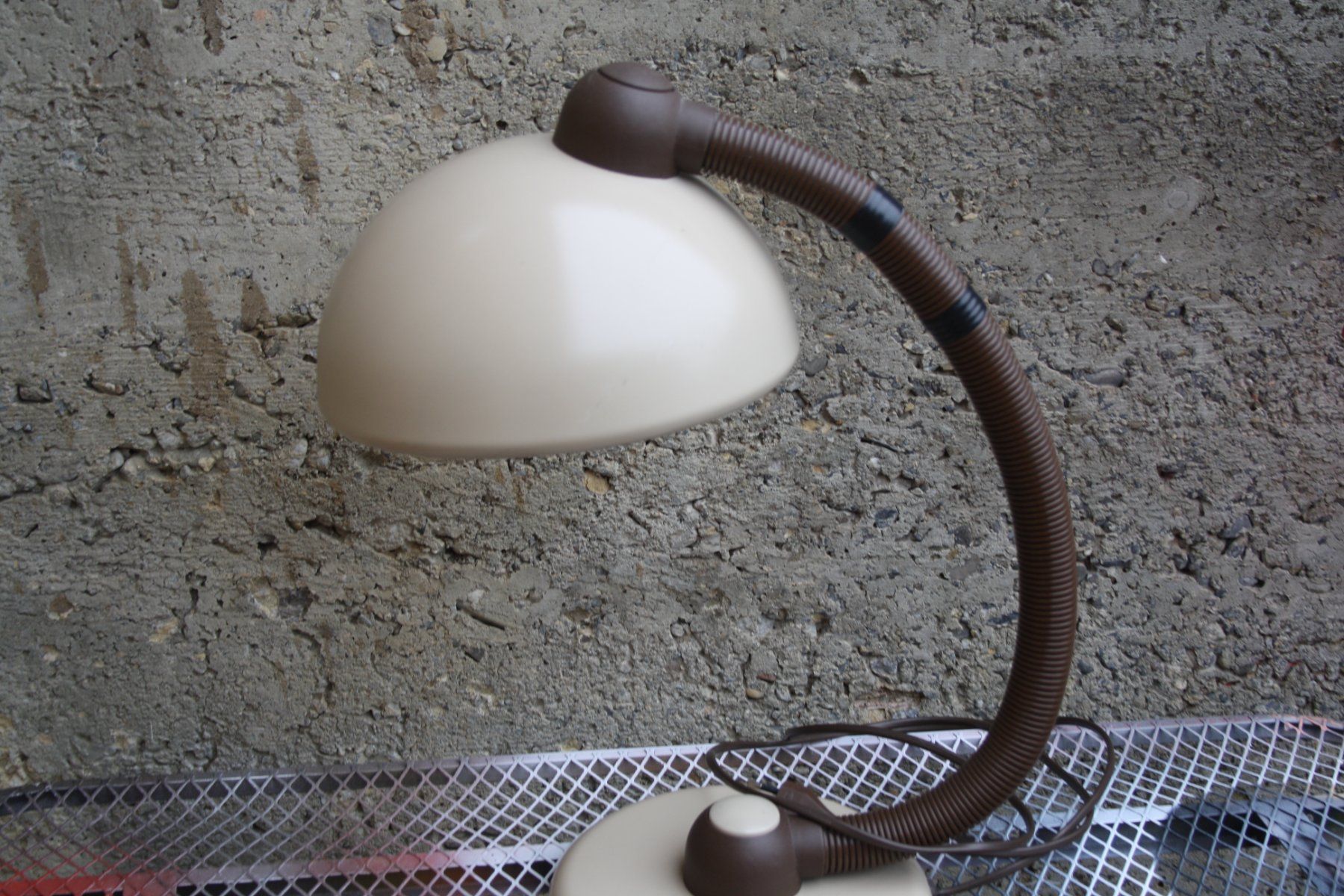 Lampade: TISCHLAMPE  VINTAGE LAMPE – Usato da Wauwil venduto da Pneuedy