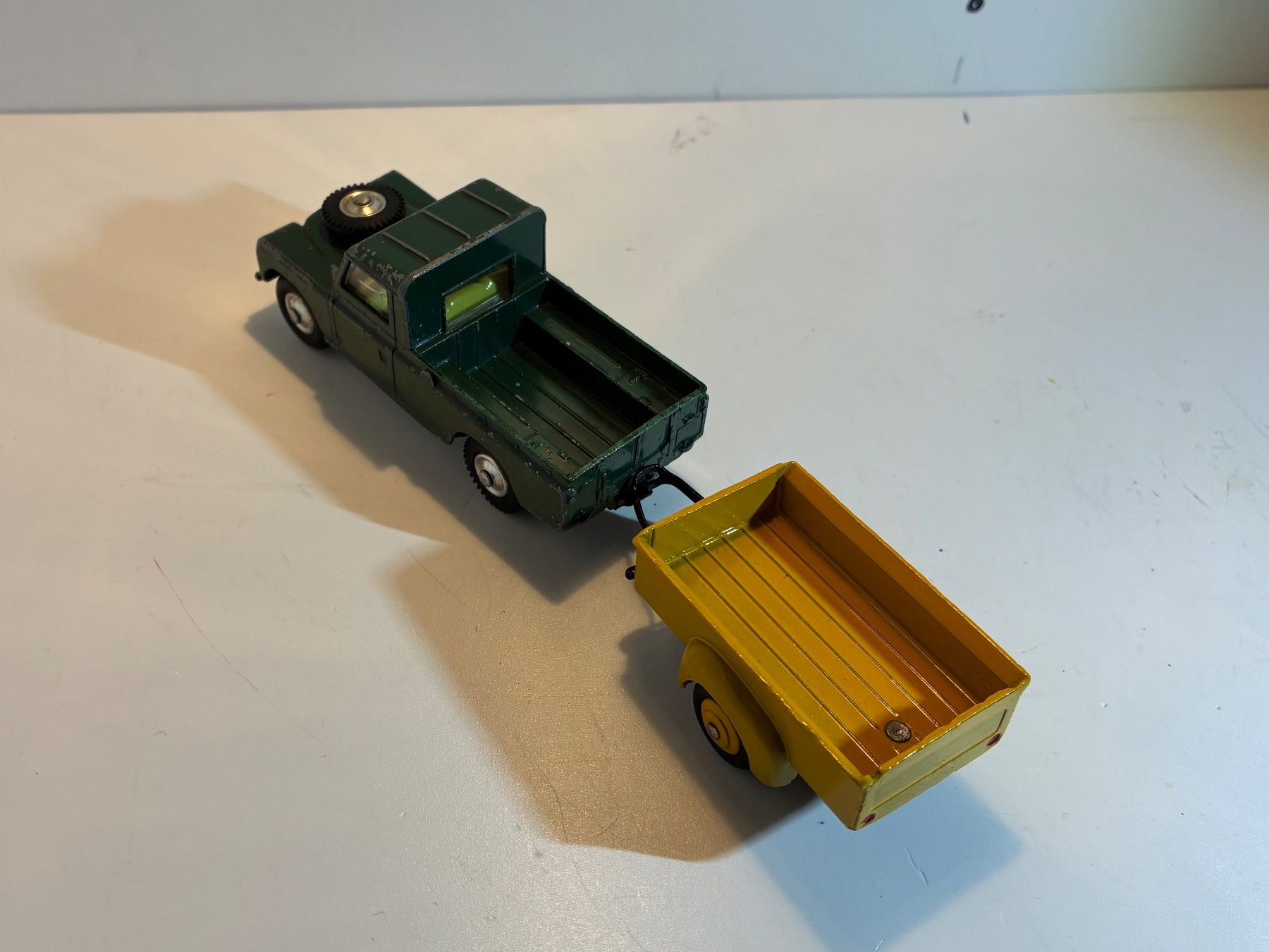 Corgi Toys Modellautos: Corgi Landrover mit Trailer – Gebraucht aus Gümmenen von Supererland 4