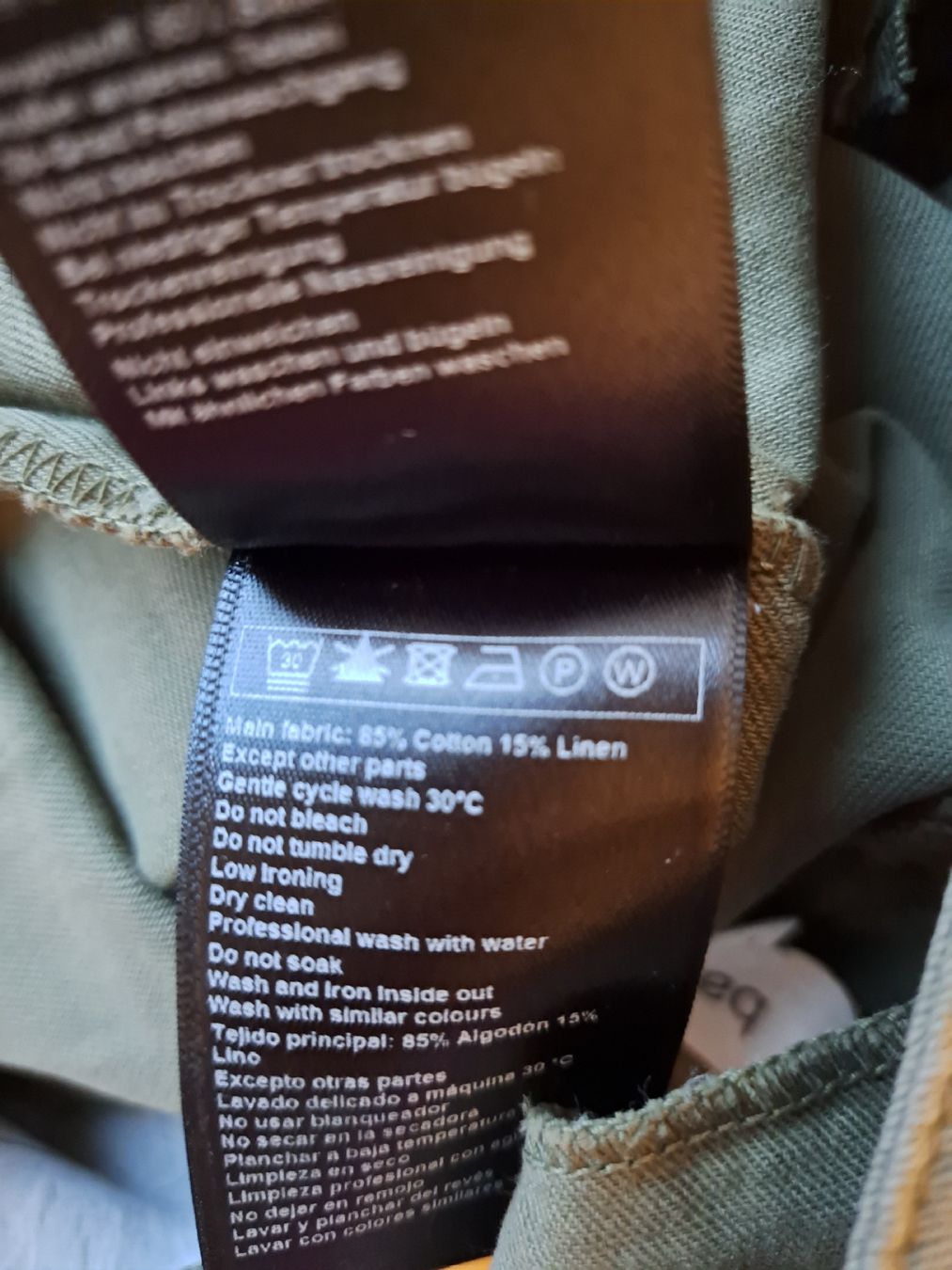 Pantaloni: BA&SH Shorts – Usato da Thalwil venduto da sternenstaub369 4